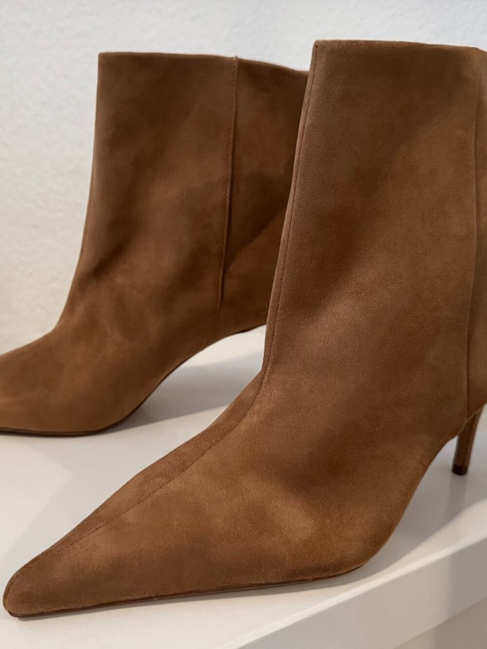 NWT H&M Brown Suede Boots Size 10